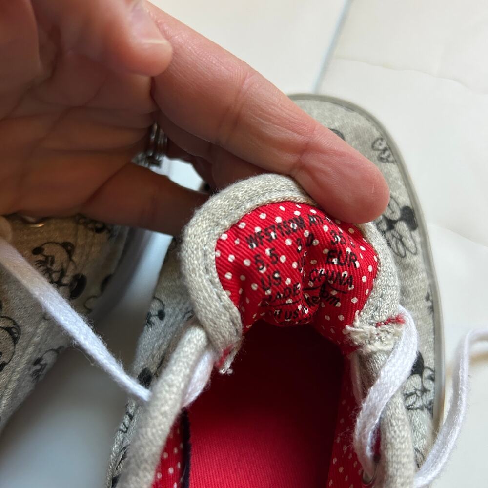 Keds Triple Kick Disney Minnie Mouse Grey White Sneakers 5.5 - Picture 6 of 6